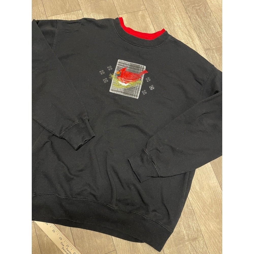Vintage Women's Robin Bird Sweater